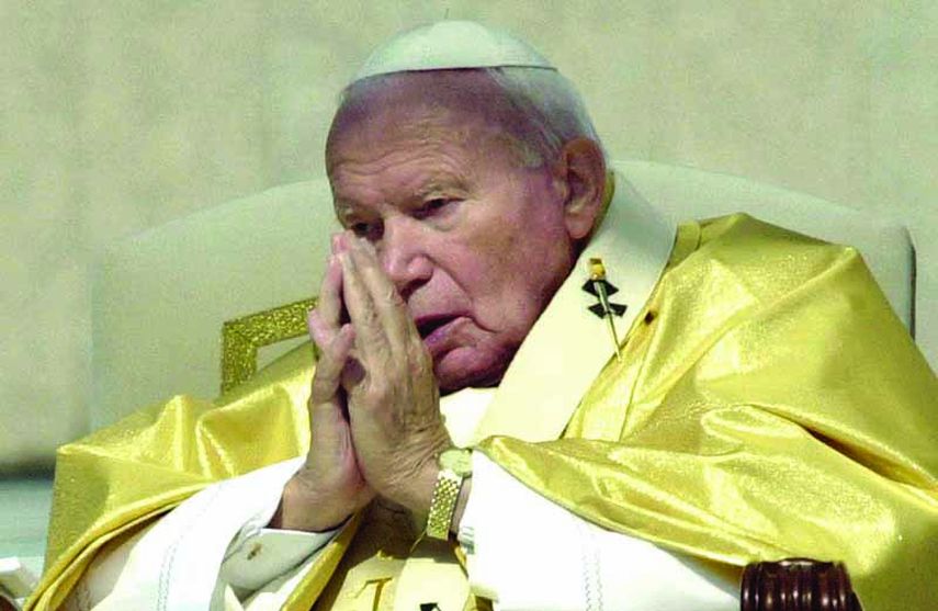Karol Wojtyla será canonizado el 27 de abril tras un proceso relámpago. (EFE)
