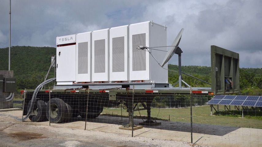 La instalación de equipos y baterías generadoras de electricidad en&nbsp;la isla municipio de Culebra ha permitido el restablecimiento del servicio eléctrico tras el paso del huracán Irma.