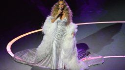 Mariah Carey actúa en la apertura de los Juegos Olímpicos de invierno en Milán, Italia.&nbsp;