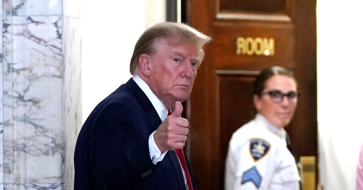 Corte de Apelaciones anula multa de $464 millones a Trump