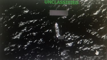 El 25 de marzo, bajo la dirección del comandante del Comando Sur (SOUTHCOM), el general Francis L. Donovan, la Fuerza de Tarea Conjunta Southern Spear llevó a cabo un ataque cinético letal contra una embarcación operada por organizaciones terroristas designadas (captura de pantalla)