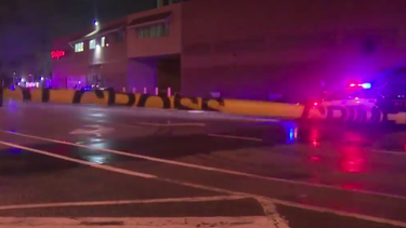 El vehículo impactó con la pared de una farmacia en Hollywwod.&nbsp;