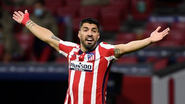 Prácticamente echado del Barcelona, Luis Suárez aterrizó en el Metropolitano en septiembre casi a coste cero, ya que el Atlético sólo pagará seis millones de euros en variables (6,9 millones de dólares) al Barcelona