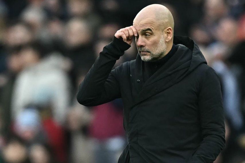 El director técnico español Pep Guardiola, del Manchester City, reacciona tras la derrota de su equipo ante el Aston Villa, el 21 de diciembre de 2024.