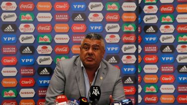 El mandamás del fútbol argentino espera que esta decisión sirva como un aporte a la paz mundial.