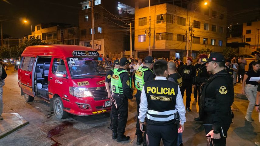 En el operativo la Policía Peruana captuó a once venezolanos y cuatro peruanos (@policiaperu)