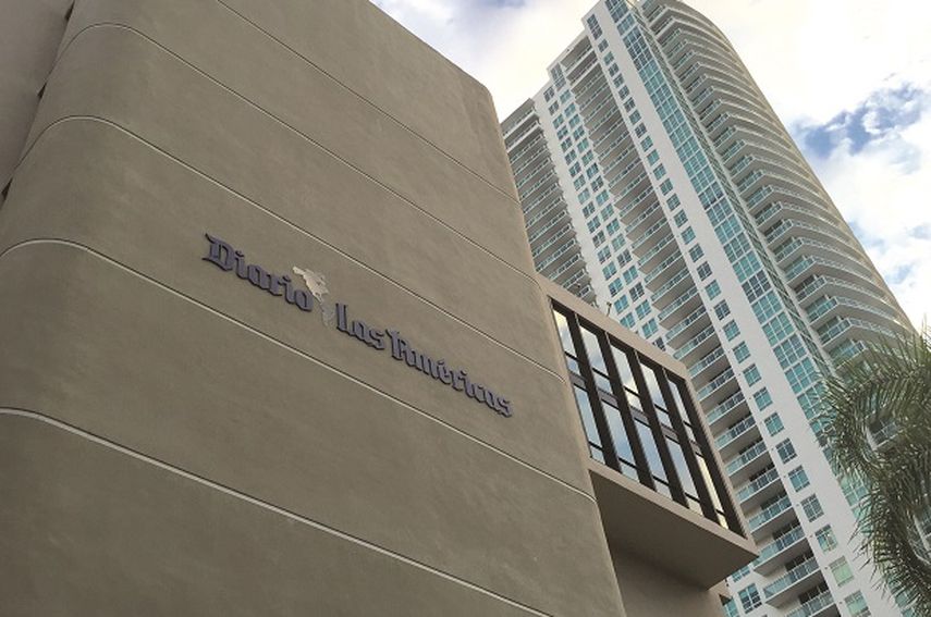 Fachada del edificio que acoge la redacción de DIARIO LAS AMÉRICAS, en Miami. (JESÚS HERNÁNDEZ)