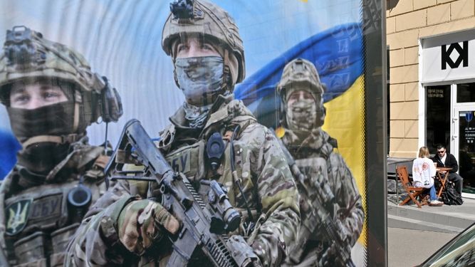 EEUU envía a Ucrania armas incautadas a Irán. El armamento remitido el 4 de abril 2024 es la última ayuda militar que la administración del presidente Joe Biden ha proporcionado a Kiev para su lucha por recuperar el territorio ocupado por Rusia