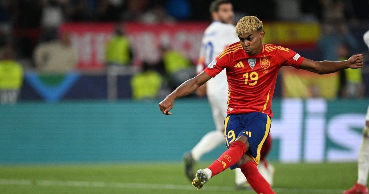 ¿Debe ganar Lamine Yamal el Balón de Oro 2025 por encima de Ousmane Dembélé?