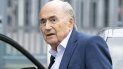 En esta foto del 1 de septiembre de 2020, el ex presidente de la FIFA Joseph Blatter al ingresar a la sede de la Fiscalía General de Suiza, en Berna. En esta foto del 1 de septiembre de 2020, el ex presidente de la FIFA Joseph Blatter al ingresar a la sede de la Fiscalía General de Suiza, en Berna.