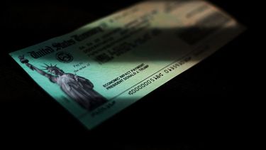 Cheques de estímulo, un programa de ayudas para combatir las consecuencias económicas adversas de la pandemia del COVID-19&nbsp;