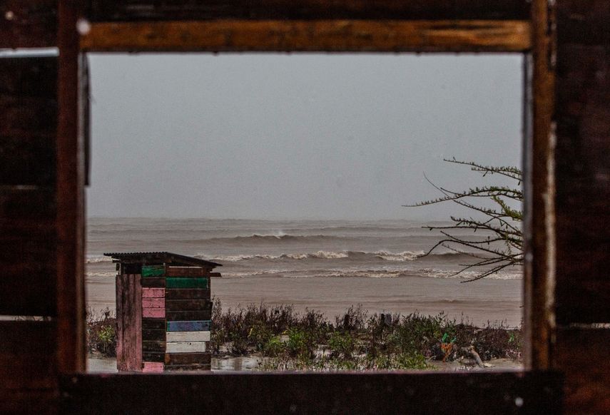 Colombia soporta una fuerte temporada de lluvias que deja al menos 5 muertos, 16 desaparecidos y miles de damnificados