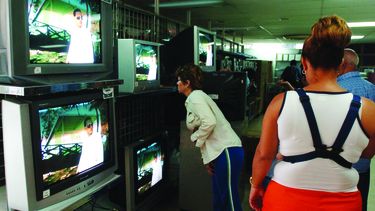 Productos electrónicos que se envejecen en las vitrinas es el común denominador en Cuba.&nbsp;