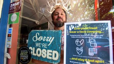 Gabriel Gordon tuvo que cerrar su restaurante que mantuvo durante 14 a&ntilde;os por causa de la pandemia.