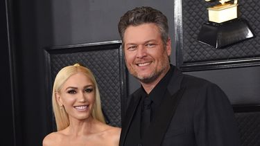 Gwen Stefani y Blake Shelton llegan a la 62 entrega anual de los premios Grammy en los Ángeles el 26 de enero de 2020.