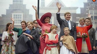 El rey Guillermo Alejandro junto a su familia en Dordrecht, Holanda. (EFE)