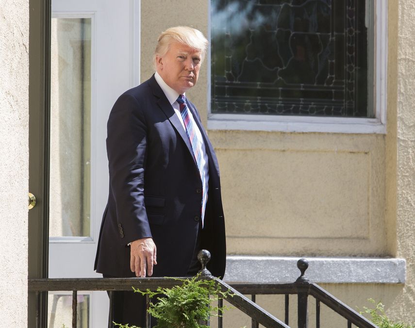 Trump está considerando suspender todo el  comercio con cualquier nación que haga negocios con Corea del Norte