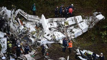 El vuelo accidentado partió del aeropuerto boliviano de Viru Viru, en Santa Cruz de la Sierra, y tenía como destino el aeropuerto de Río Negro, cerca de Medellín, Colombia.