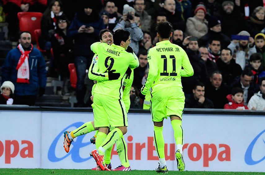 El tridente Messi, Suárez y Neymar batió las redes en este encuentro (AP)