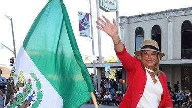 La doctora Ana Mar&iacute;a Polo se une a la celebraci&oacute;n de la independencia de M&eacute;xico.&nbsp;