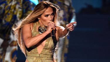 La hispana está ahora rodando, también bajo el paraguas de STX Entertainment, la cinta Hustlers.