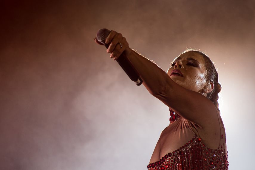 La cantante de merengue puertorriqueña Olga Tañón durante la presentación que ofreció en el Poliedro de Caracas, Venezuela el sábado 1 de octubre de 2022
