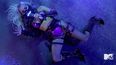 En esta captura de video emitida el domingo 30 de agosto de 2020 por MTV, Lady Gaga act&uacute;a en los MTV Video Music Awards.