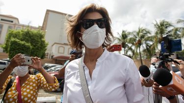 Cristiana Chamorro, exdirectora de la Fundación Violeta Barrios de Chamorro para la Reconciliación y la Democracia e hija de la expresidenta, llega al Ministerio Público donde fue convocada para explicar presuntas inconsistencias en informes financieros presentados al gobierno entre 2015 y 2019 en Managua, Nicaragua, el viernes 21 de mayo de 2021