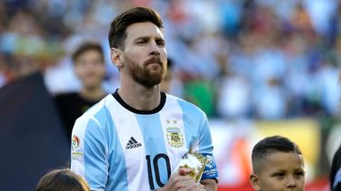 Lionel Messi anunció su retiro de la albiceleste luego de la Copa América.