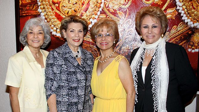 Carmen Baytan Shershin, Rosa María Planas Amezaga, Livia Cruz-Periu y Lourdes Salas Wood.