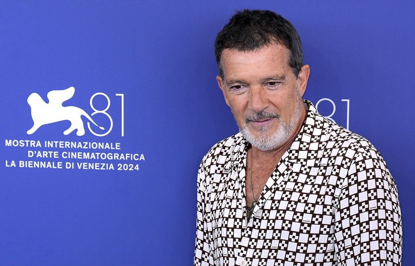 El actor español Antonio Banderas presenta en el Festival de Cine de Venecia el thriller erótico “Babygirl” el 30 de agosto de 2024, en Venecia (Italia).