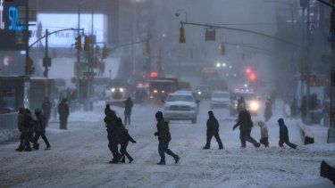 En EEUU, las tormentas de invierno han afectado zonas como Nueva York, como efecto del histórico cambio de clima en el planeta. 