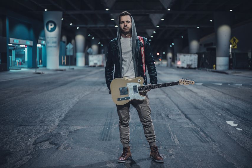 El m&uacute;sico y productor venezolano Paaris estrena Nora.