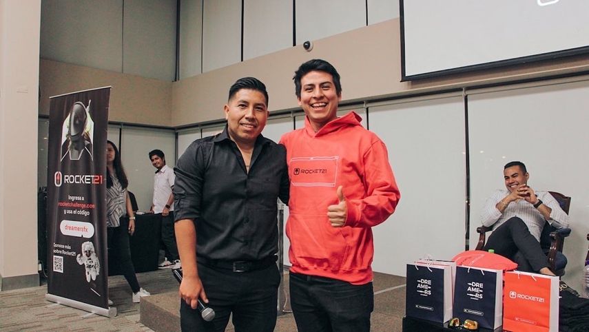 Miembros del equipo de Rocket 21.