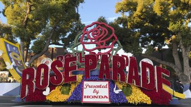 En esta foto del 1 de enero de 2020, se aprecia una carroza del Desfile de las Rosas en Pasadena, California.