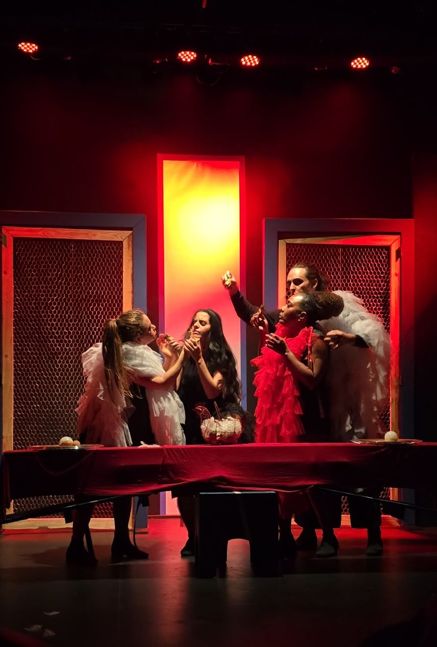 Escena de la obra  de Clarice Lispector Un corazón, de repente.