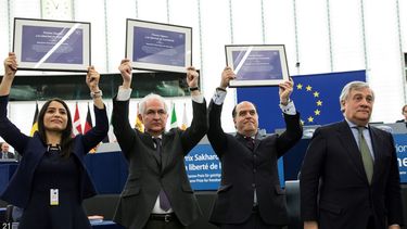Borges recogió el premio Sájarov de Parlamento Europeo concedido a la oposición democrática de Venezuela acompañado del exalcalde de Caracas, Antonio Ledezma.