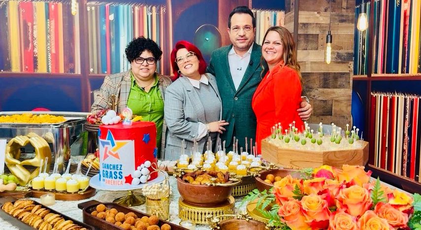 Parte del equipo de producción detrás del programa.&nbsp;