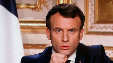 El presidente de Francia&nbsp;Emmanuel Macron&nbsp;anunci&oacute; medidas para evitar la propagaci&oacute;n del coronavirus.