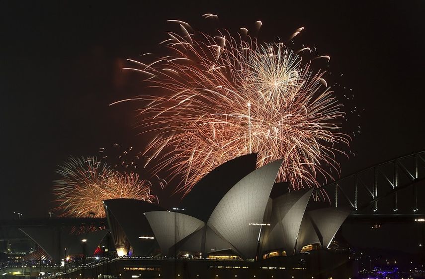 El gran despliegue de los fuegos artificiales en Sidney, Australia