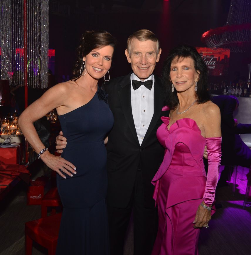 Laurie Jennings, Dan & Trish Bell