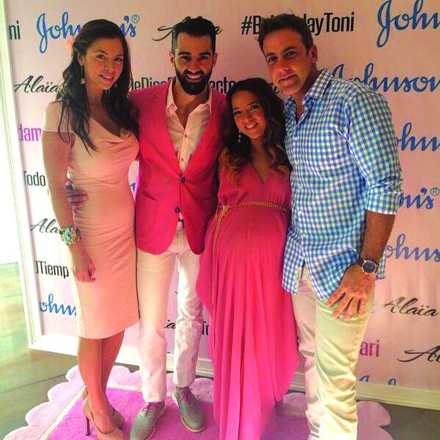 La actriz colombiana Ximena Duque, Toni Costa, Adamari López y el actor boricua Carlos Ponce. (INSTAGRAM)