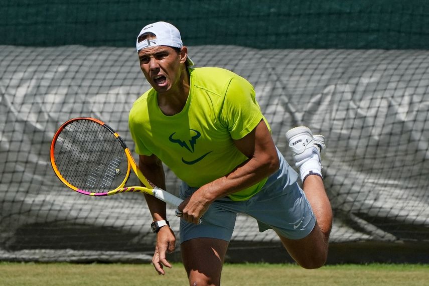 RAfael Nadal durante los entrenamientos previos al Wimbledon