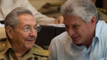 NOTICIA DE VENEZUELA  - Página 57 Raul-castro-y-miguel-diaz-canel-imagen-archivo