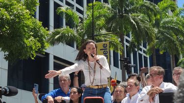 María Corina Machado líder de la oposición venezolana sale de su resguardo pese a las amenazas de detención del régimen 