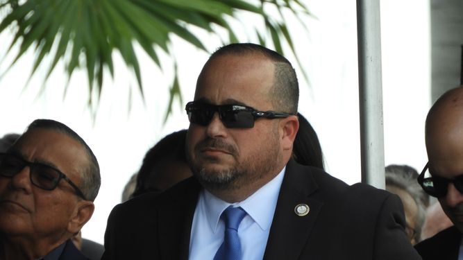 Esteban Ferreiro, jefe de despacho del comisionado Manolo Reyes