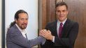 Pablo Iglesias y Pedro Sánchez ultiman su acuerdo de coalición. Pablo Iglesias y Pedro Sánchez ultiman su acuerdo de coalición.