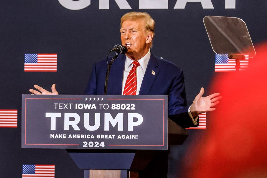 El presidente #45 de Estados Unidos, Donald J. Trump, habla durante un evento de campaña en Iowa.