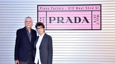El arquitecto Ricardo Scofidio y Elizabeth Diller asisten al desfile de moda Prada Resort 2020 en la sede de Prada el 2 de mayo de 2019 en la ciudad de Nueva York.