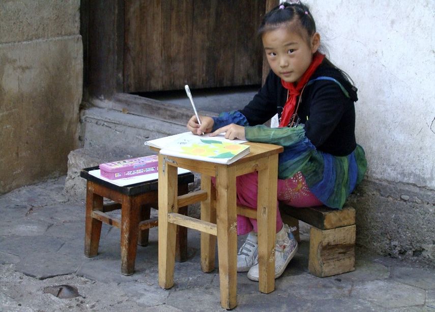 Los mayores beneficiarios del respecto por la educación y los maestros, son las nuevas generaciones de asiáticos